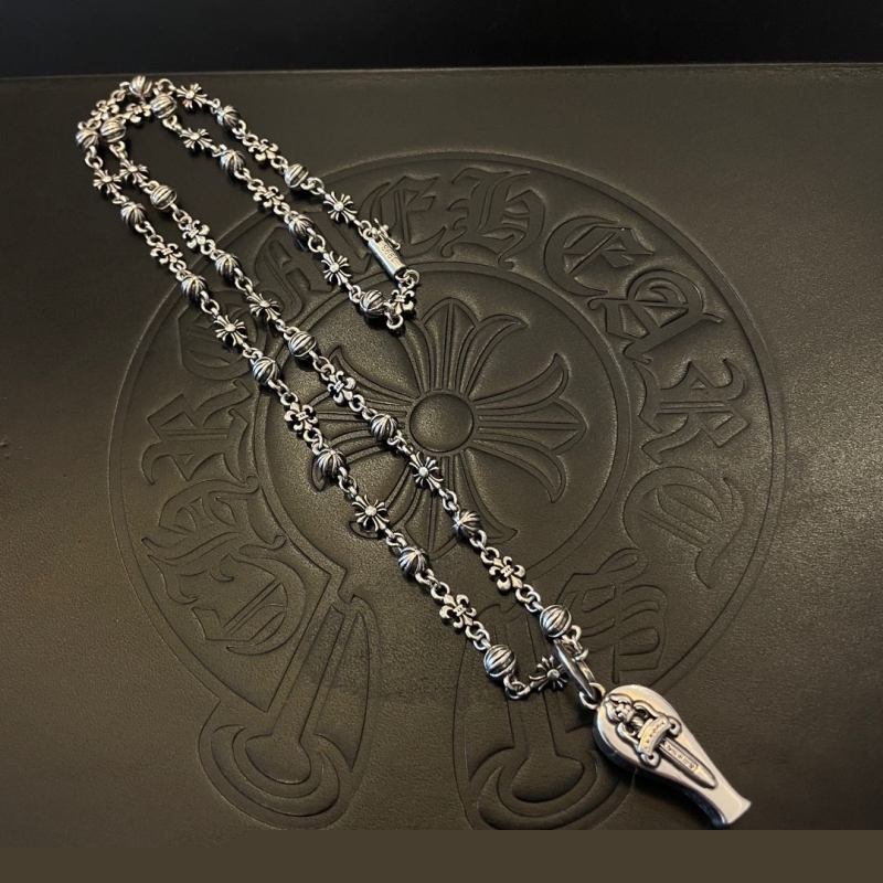 Ch**me He**ts necklaces